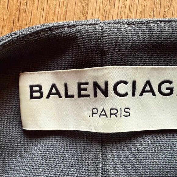 So Parisian!  Balenciaga stretch asymmetrical top, NWOT, XS - Picture 4 of 10